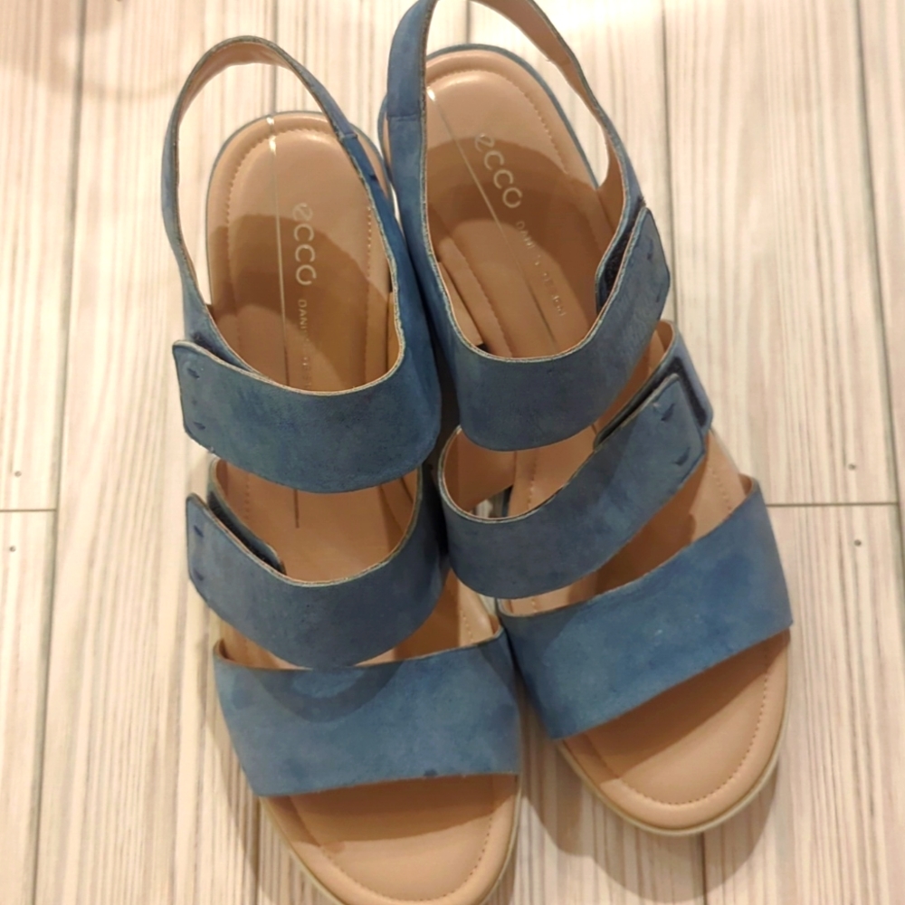 ECCO Women's Shape Wedge Plateau Sandal, indigo, Size (7) 38 - Picture 2 of 7